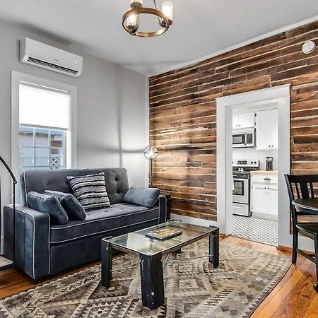 Mckenize Guest House: Travis Suite 1 Bd, 1Ba Марбл-Фолс Экстерьер фото