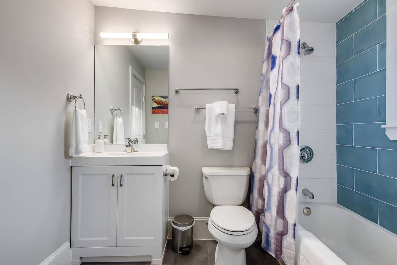 Mckenize Guest House: Travis Suite 1 Bd, 1Ba Марбл-Фолс Экстерьер фото