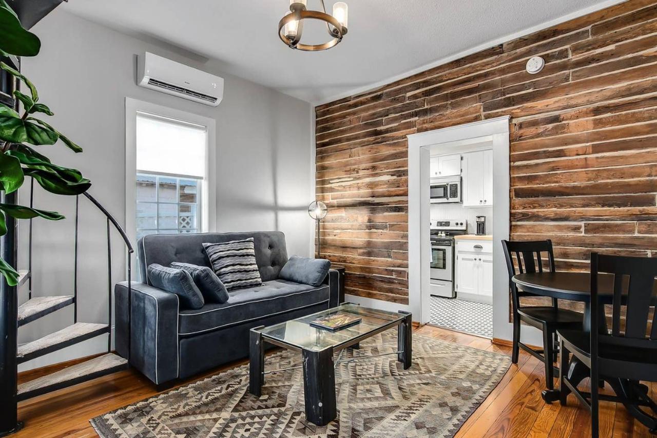 Mckenize Guest House: Travis Suite 1 Bd, 1Ba Марбл-Фолс Экстерьер фото